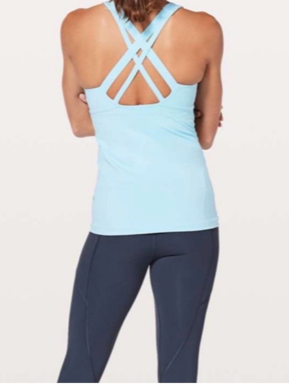 Lululemon Stash 'n' Run tank top with a double criss-cross Strap Blue Size: 6